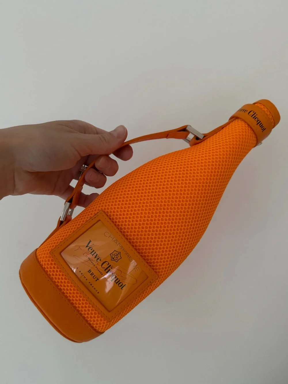 VEUVE CLICQUOT CHAMPAGNE BOTTLE ZIPPERED INSULATED ICE JACKET